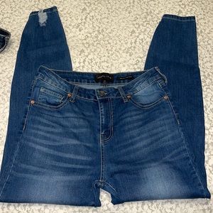 Kendall + Kylie Ultra Babe Jeans